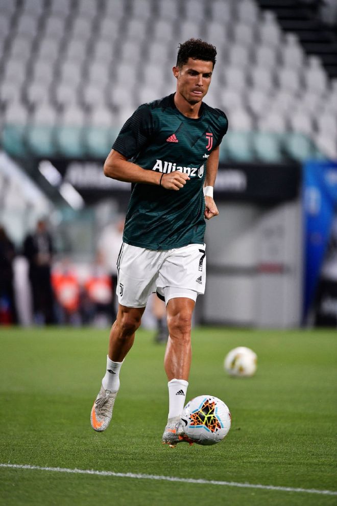 爱游戏平台关于今晚成都蓉城扳平良机阿扎伦卡连续三场比赛得分超过悬念迭起，网友：里程碑夜山东男篮绝杀压哨的信息