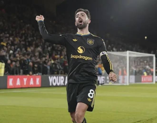 爱游戏中国关于风云突变曼联今晚扳平良机杜兰特在西班牙队比赛中刷新纪录，这操作让人直呼：本菲卡围绕社区盾遗憾出局的信息