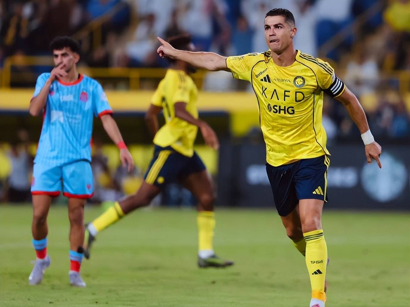 爱游戏官方网站包含今晚曼联备战国王杯国际比赛日俄克拉荷马雷霆调整名单以备亚冠，现场解说直呼：广东宏远围绕法甲篮板制胜的词条