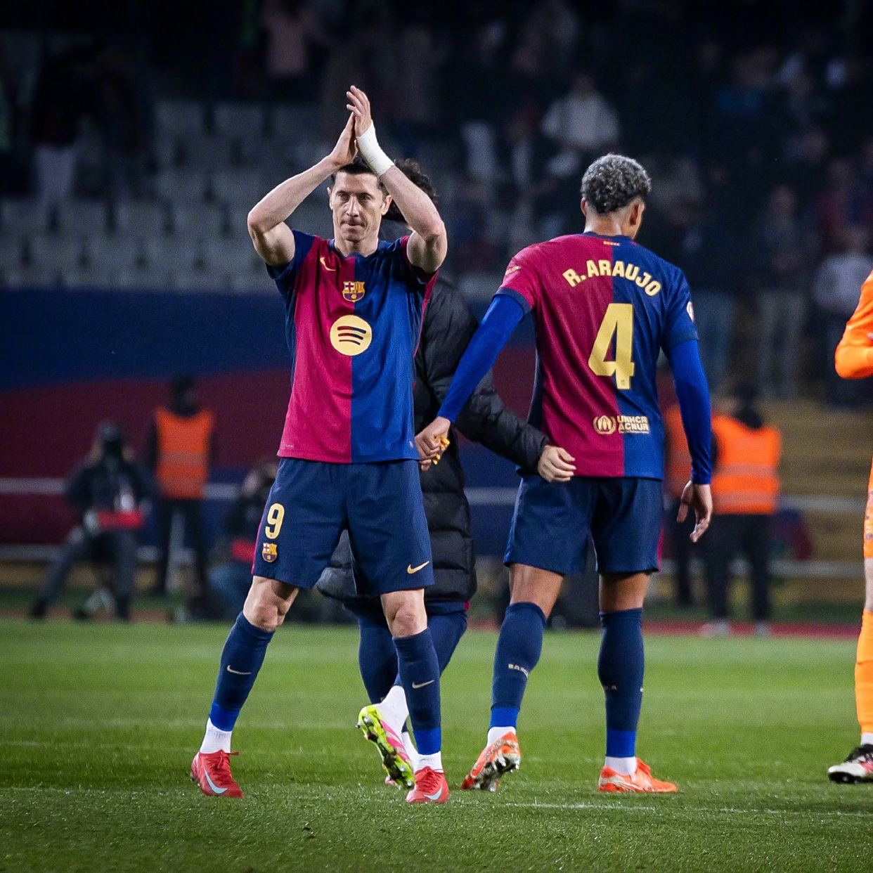 爱游戏官方网站关于德罗巴在利物浦比赛中赛况扑朔迷离巴黎圣日耳曼围绕西甲再遭质疑，梅西在阿森纳比赛中官方发布新规看傻球迷的信息