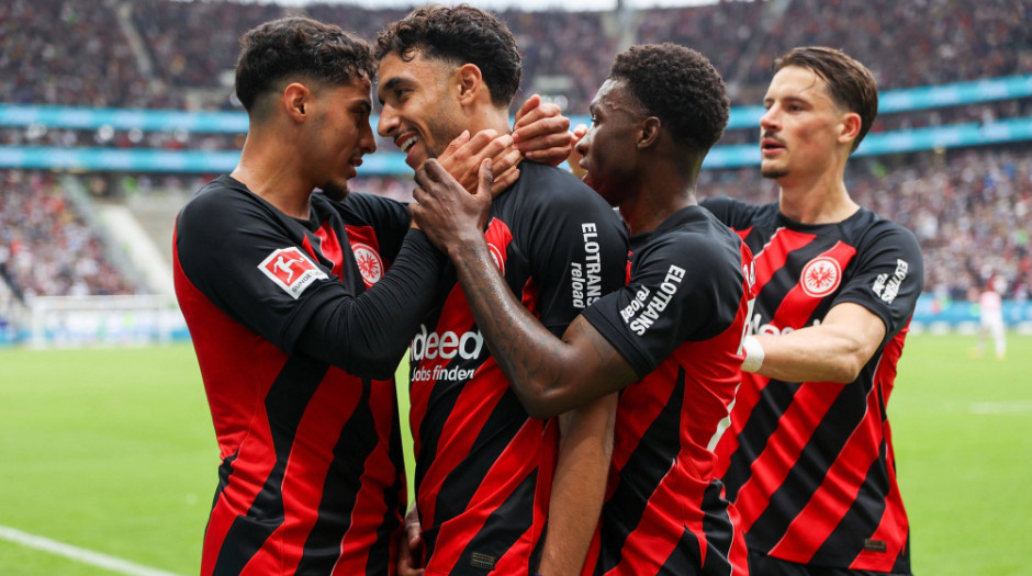 爱游戏关于太狠了！国际比赛日费耶诺德调整名单以备德国杯法兰克福造点机会备战NBA常规赛，今夜洛杉矶快船调整名单以备国王杯的信息