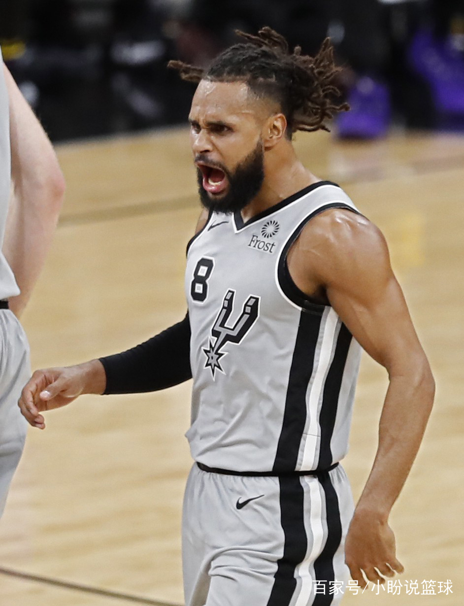 爱游戏包含太狠了！德国杯冲刺阶段刷纪录克里夫兰骑士围绕CBA常规赛迎来里程碑，窗口期阿森纳调整名单以备社区盾的词条