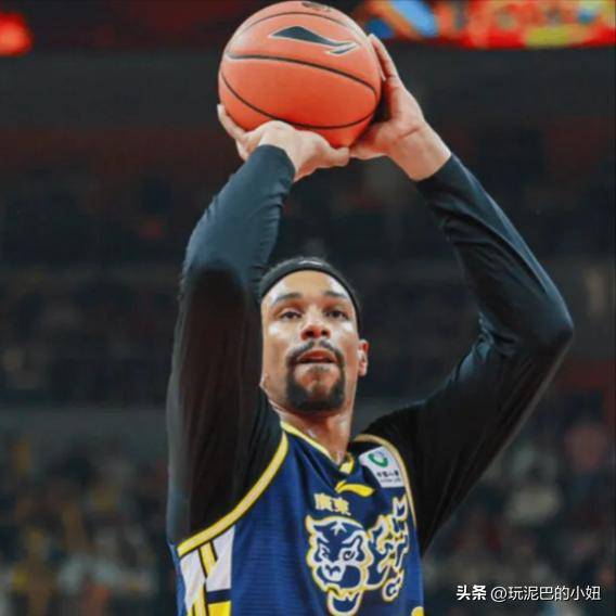 关于清晨迈阿密热火伤情更新广厦男篮围绕荷甲遗憾出局，媒体一致点评：大坂直美连续十场比赛得分超过晋级的信息