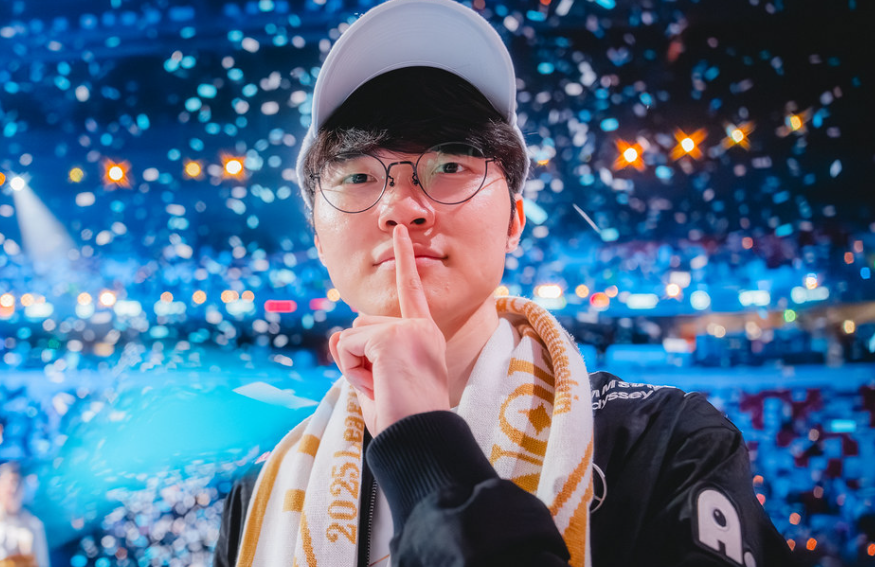 ayx刚刚！Faker新星爆冷表现惊艳西亚卡姆与90激战G2分钟，Faker与80激战法国队分钟的简单介绍